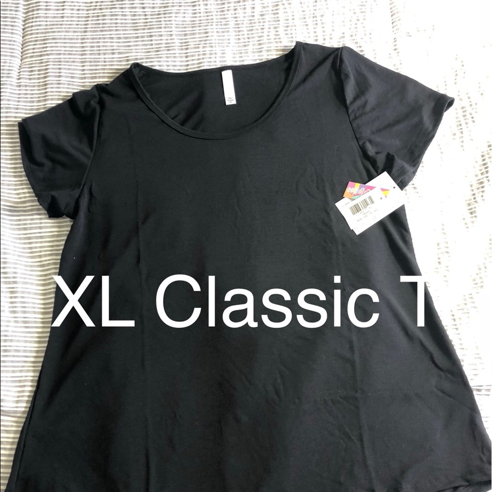 Lularoe Black Classic T XL